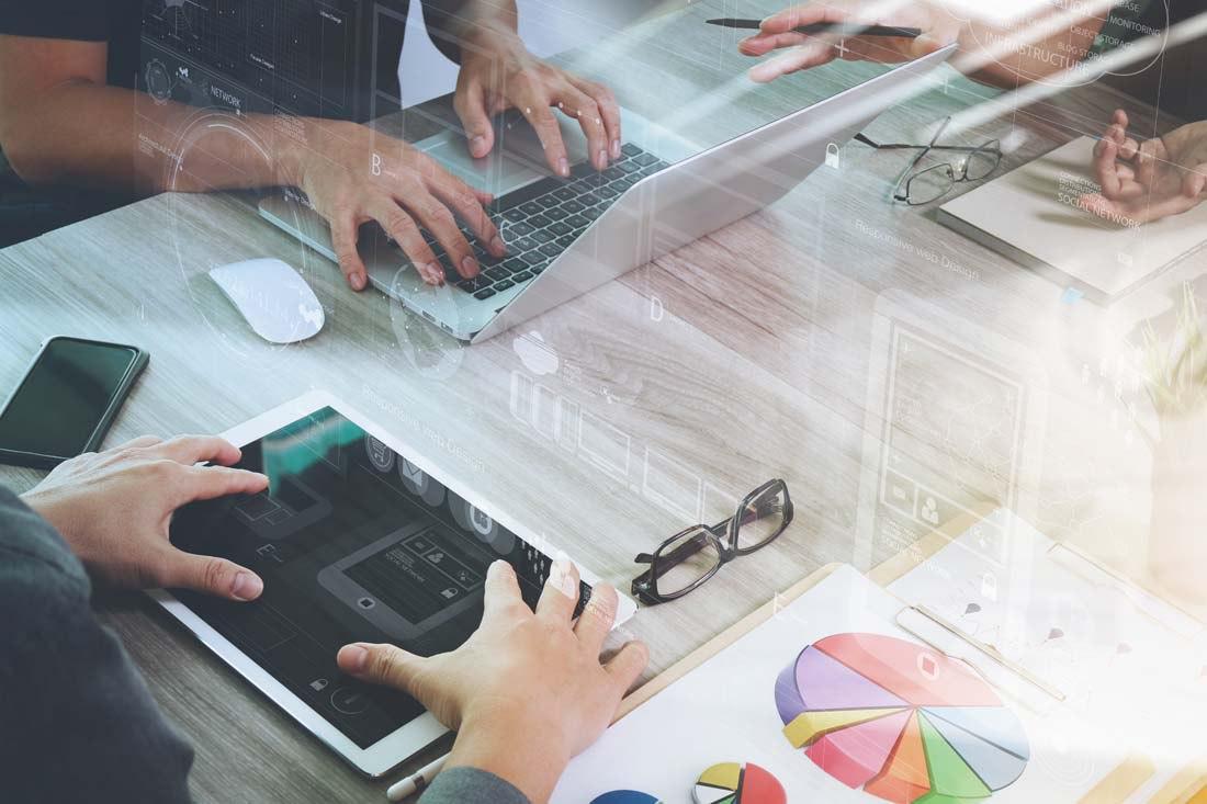 Social Media Power: Connect & Grow Your Audience